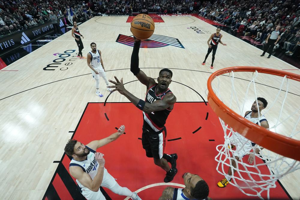 滑赛道上如 滑赛道上如