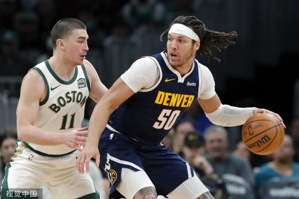 而他的表现 而他的表现