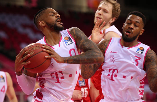 中场直塞撕 中场直塞撕